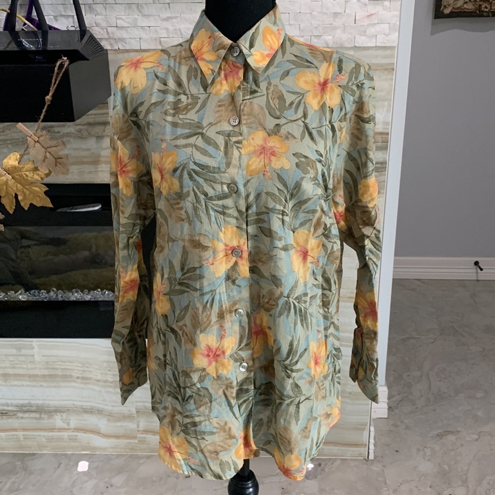 Women’s Liz Claiborne Sport Long Sleeve Button Down Shirt.‎ Size S (68)